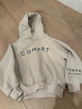 Comfrt XS Heavyweight Logo Hoodie in Light Beige